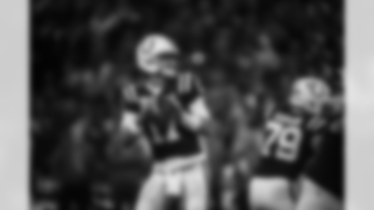 QB Daniel Jones #17