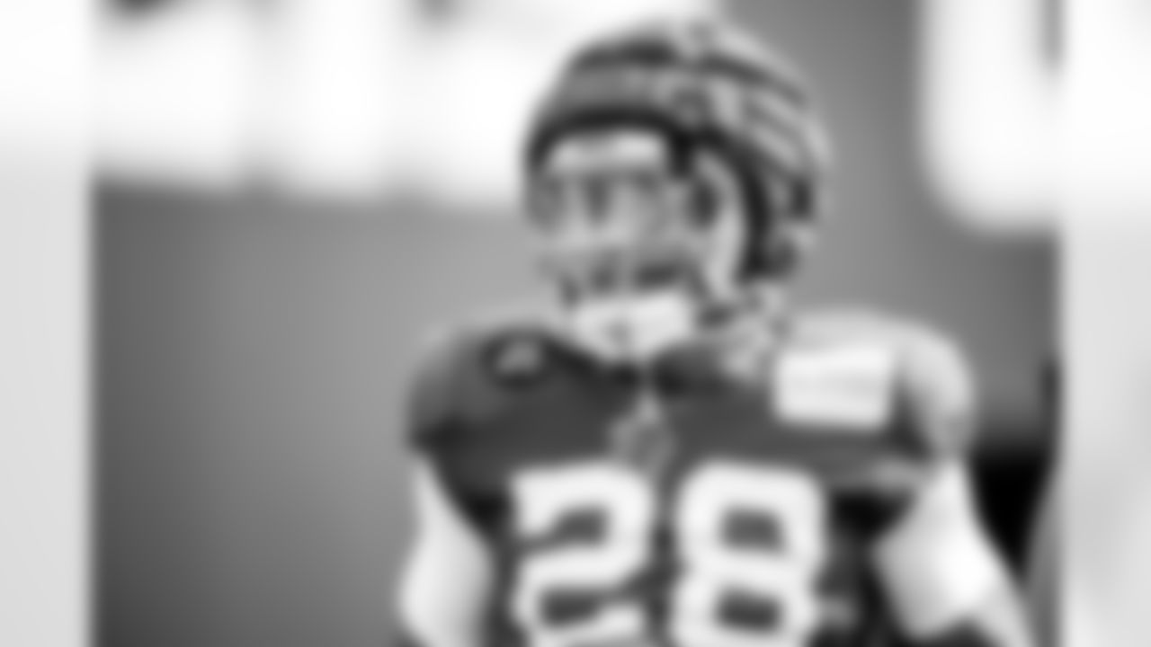 RB Jonathan Taylor #28