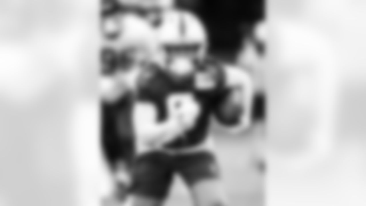 WR Anthony Gould #6