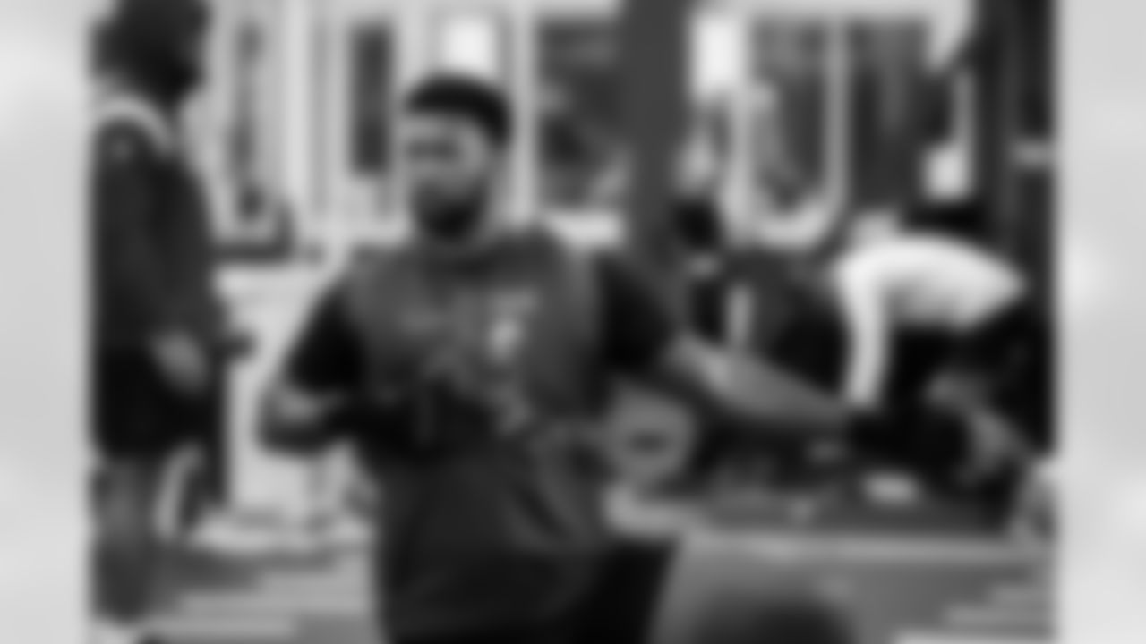 DT DeForest Buckner #99