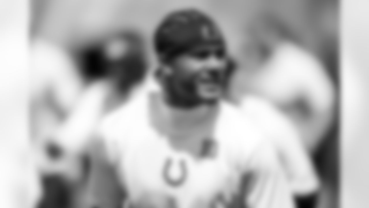 WR Adonai Mitchell #10