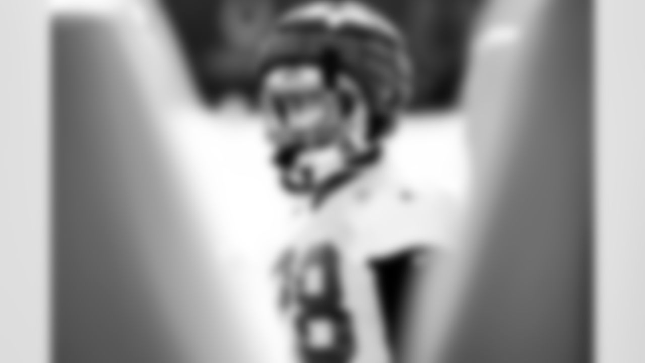 RB Jonathan Taylor #28