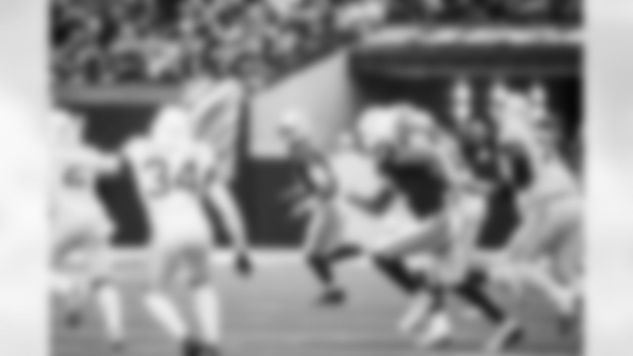 QB Daniel Jones #17
