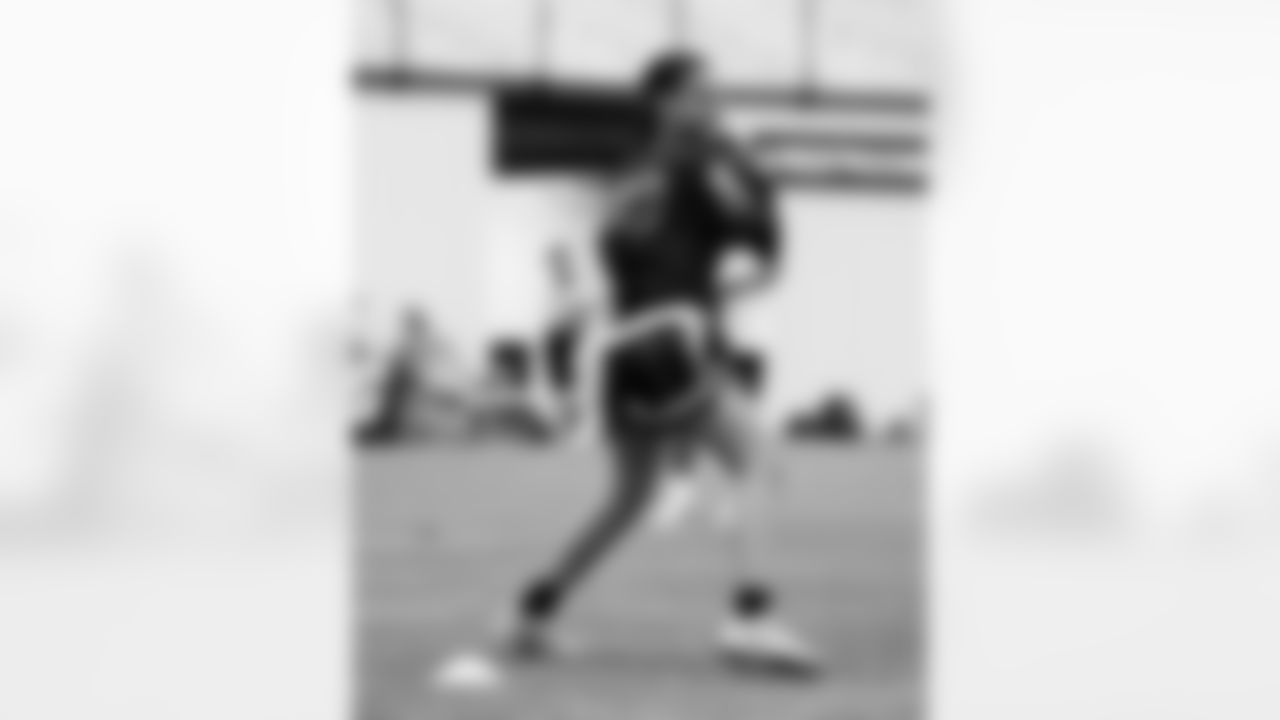 2025_0517_GIRLS_FLAG_CLINIC_0457