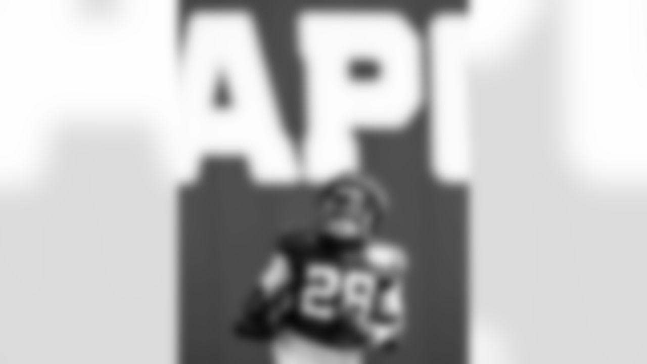 RB Jonathan Taylor #28