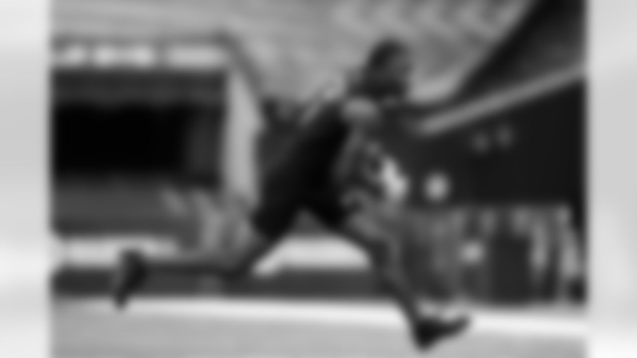 Ohio State defensive back Davison Igbinosun (15) participates in a drill during the 2026 NFL Scouting Combine on Friday, February 27, 2026 in Indianapolis, Indiana. (Cooper Neill/NFL)