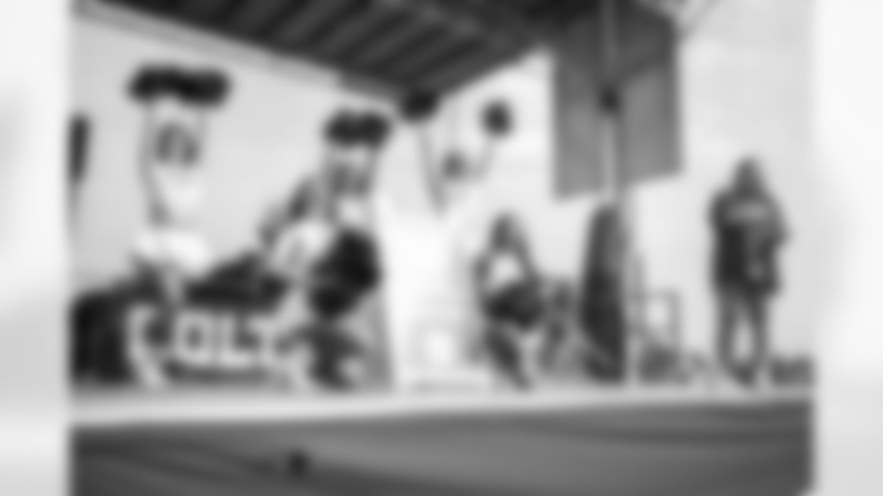 Victoria F., Mika T., Malaya A., Paighton D. and Cierra B.