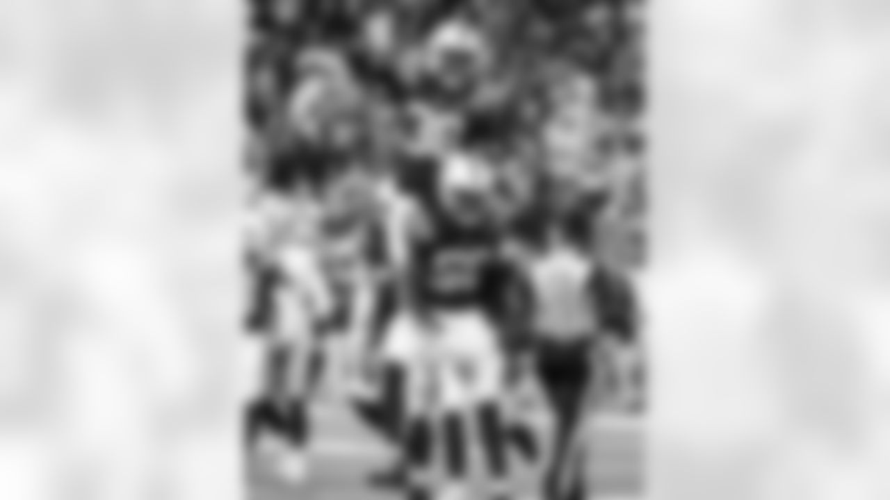 LB Segun Olubi #50 and CB Chris Lammons #38