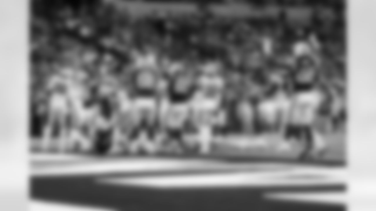 T Luke Tenuta #67, G Dalton Tucker #68, G Tanor Bortolini #60 and TE Drew Ogletree #85