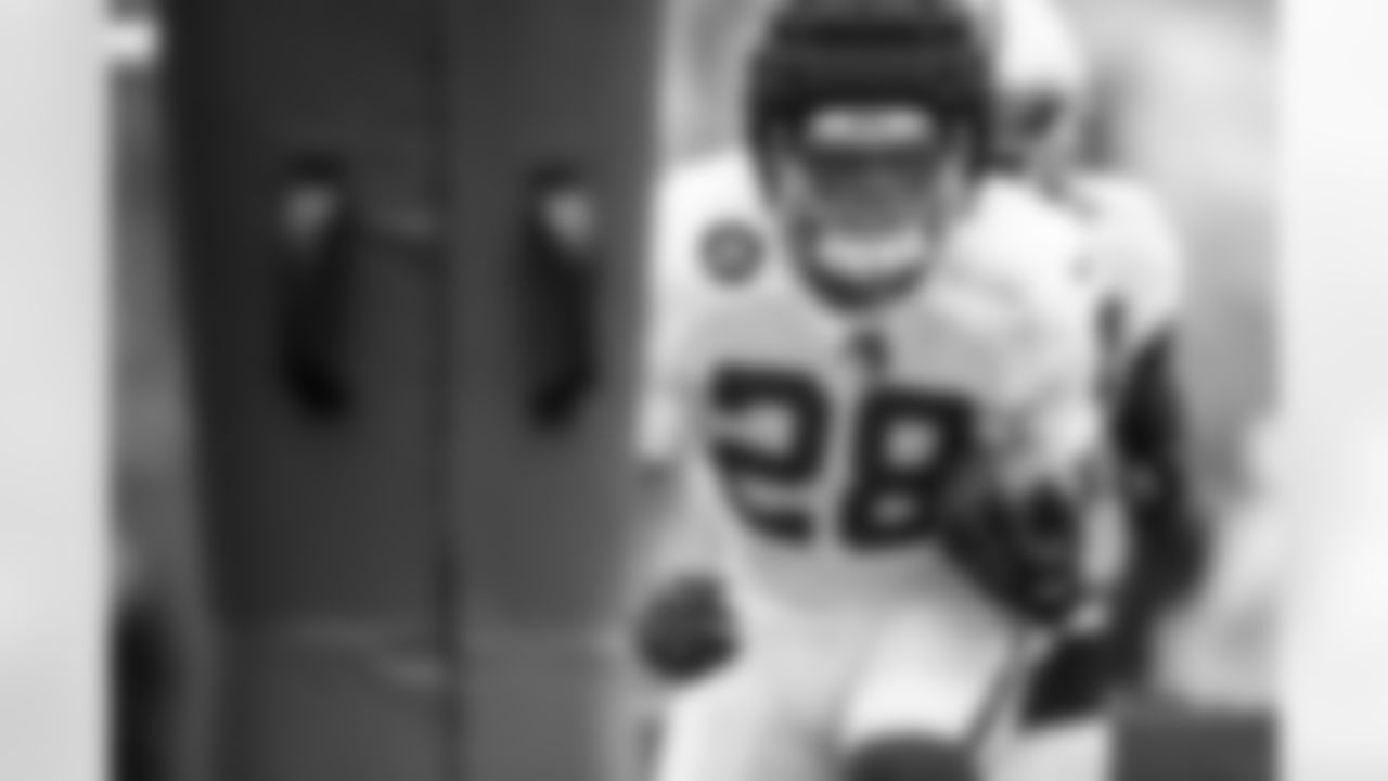 RB Jonathan Taylor #28