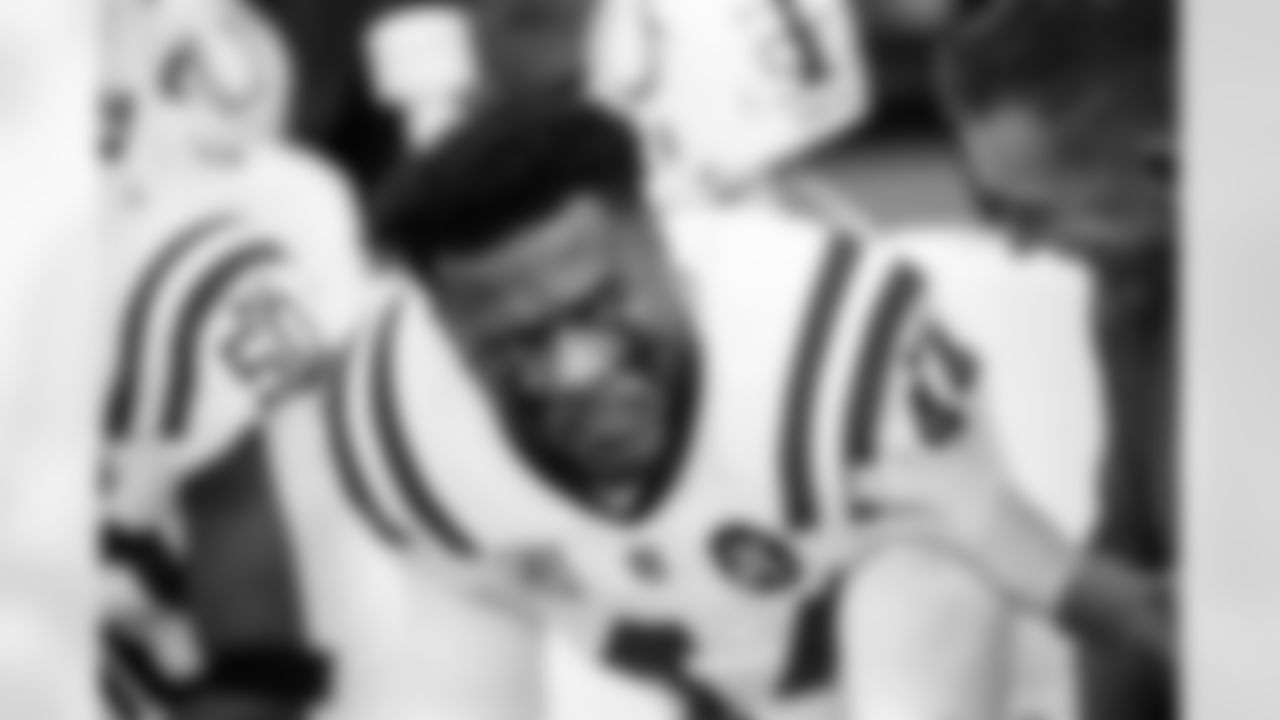 LB Zaire Franklin #44 and Lou Anarumo Defensive Coordinator