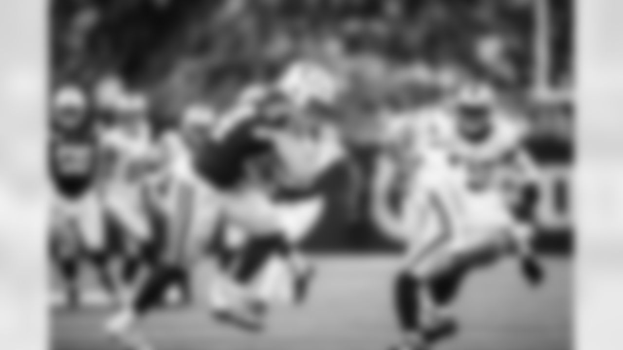 TE Tyler Warren #84