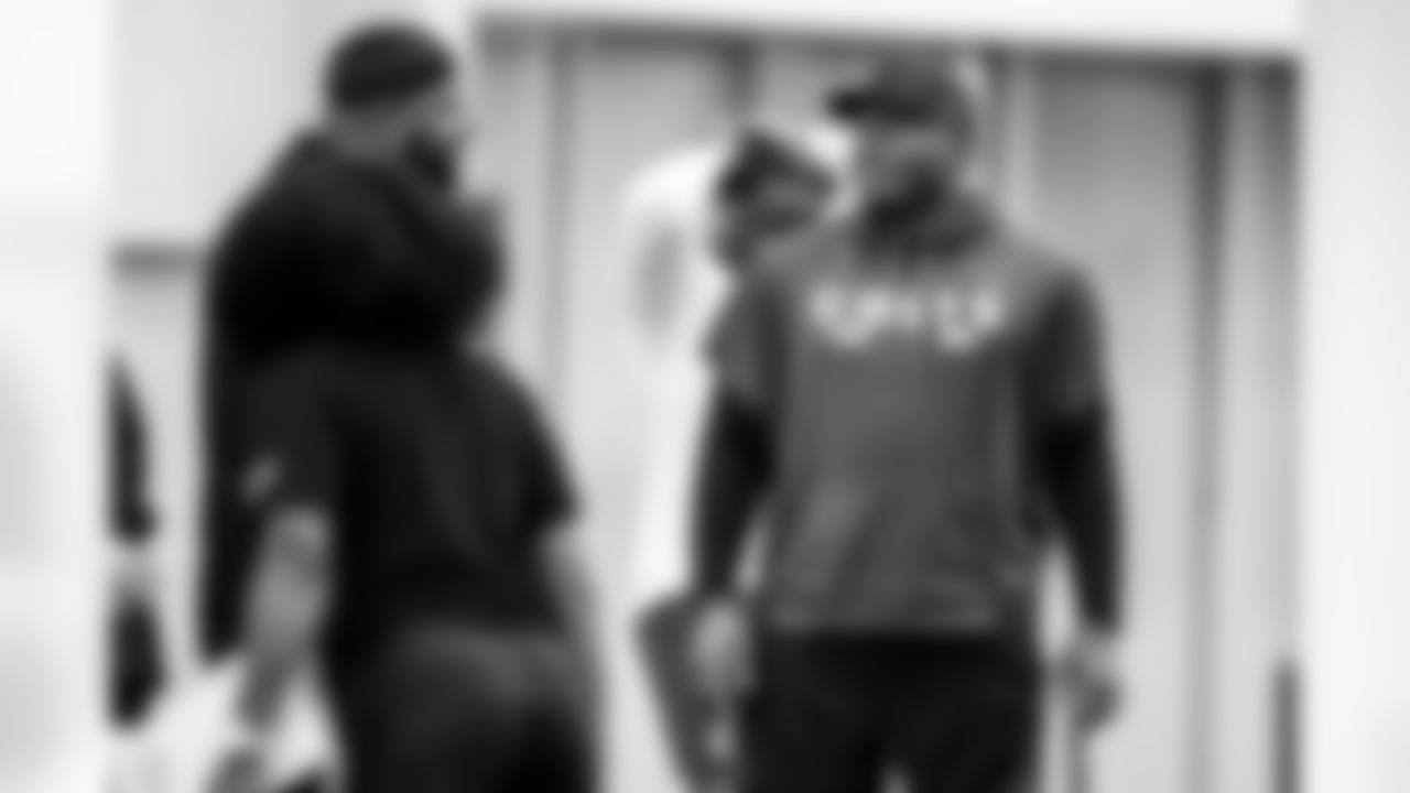 DT Grover Stewart #90 and DE Tyquan Lewis #94