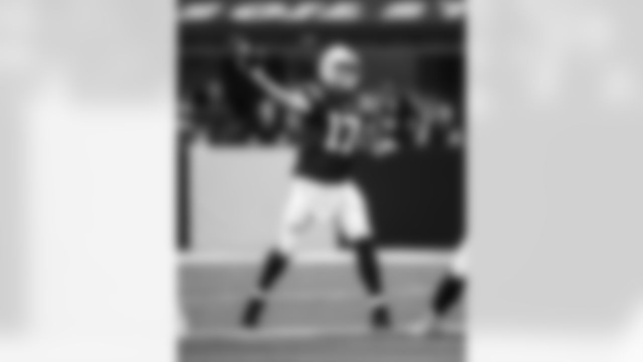 QB Philip Rivers #17