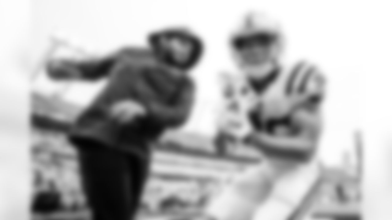 Diego Ortiz Tony Dungy Diversity Coaching Fellow and RB Evan Hull #26