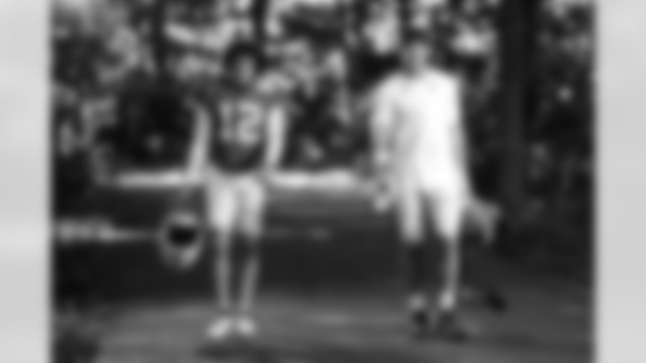 QB/WR Jason Bean #12 and QB Daniel Jones #17