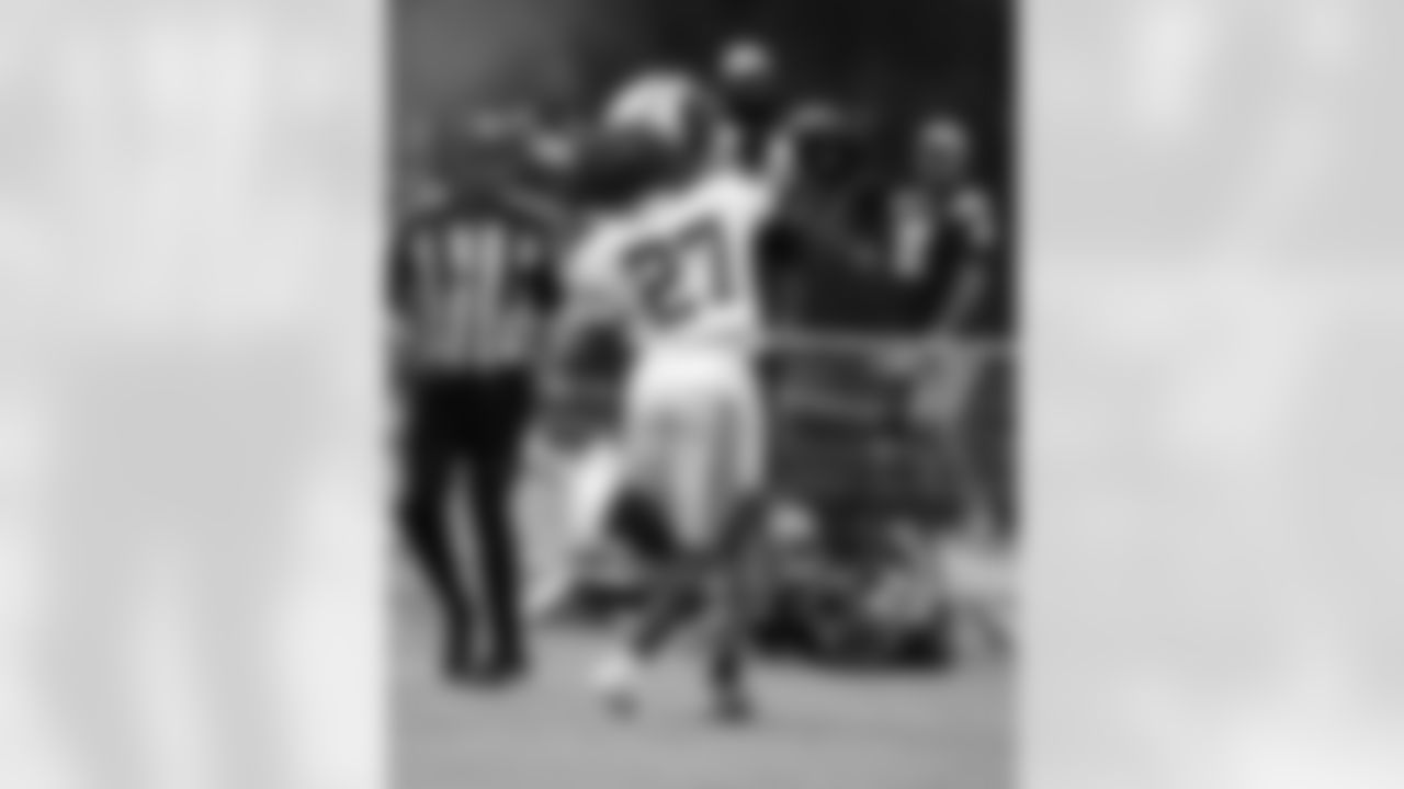 CB Justin Walley #27