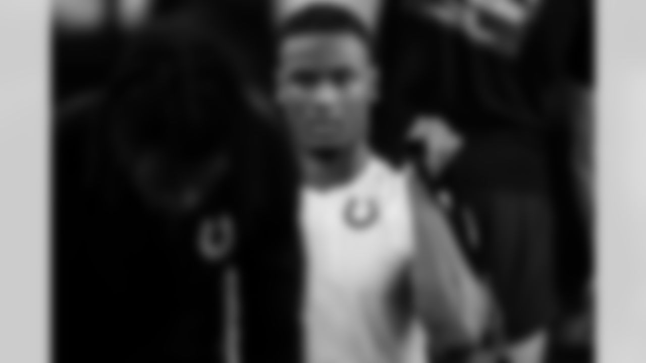 WR Adonai Mitchell #10