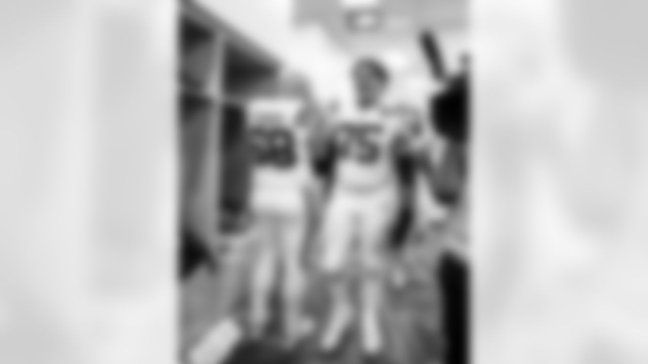 G Dalton Tucker #68 and T Jalen Travis #75