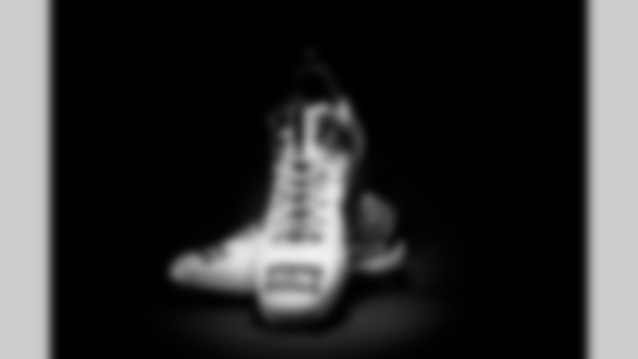 DT Grover Stewart #90