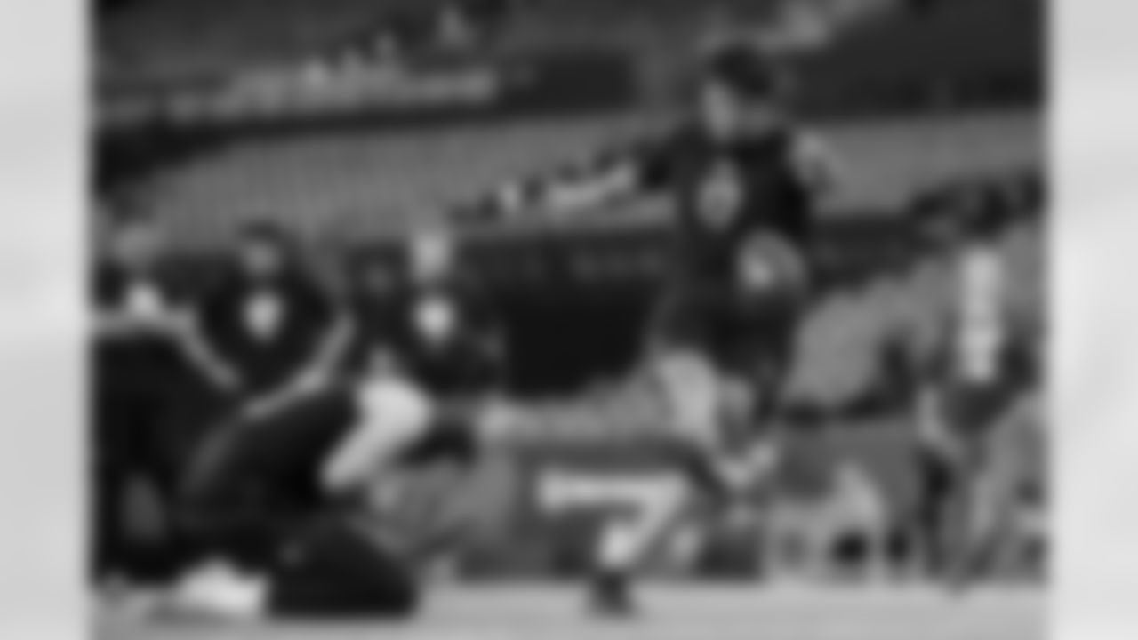 Hawaii kicker Kansei Matsuzawa (17) participates in a drill during the 2026 NFL Scouting Combine on Wednesday, February 25, 2026 in Indianapolis, Indiana. (Cooper Neill/NFL)