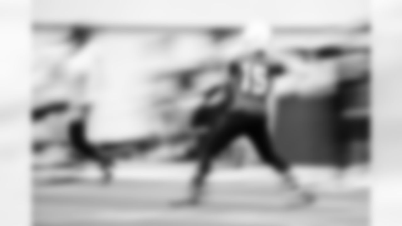 QB Riley Leonard #15