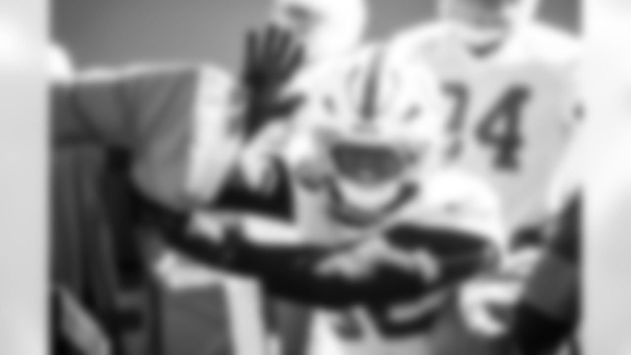 DE Samson Ebukam #52