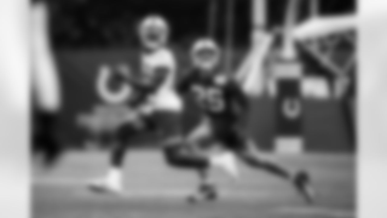 WR Ashton Dulin #16 and S Rodney Thomas II #25