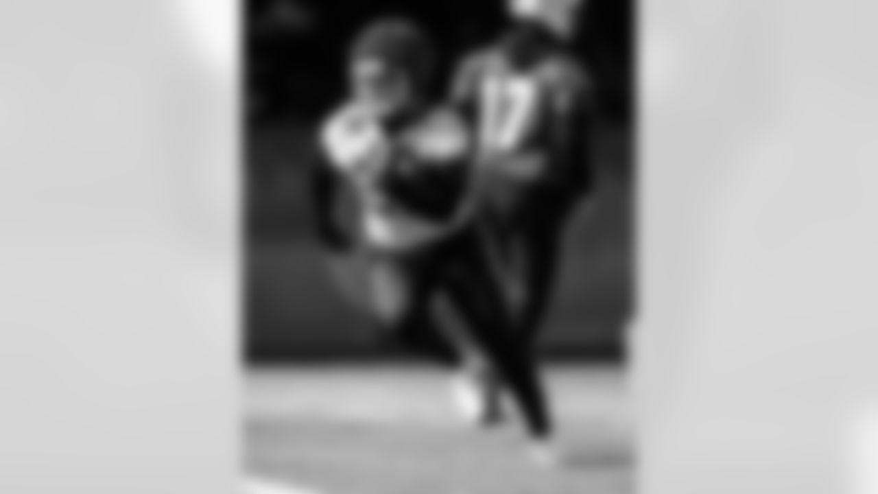 RB Jonathan Taylor #28