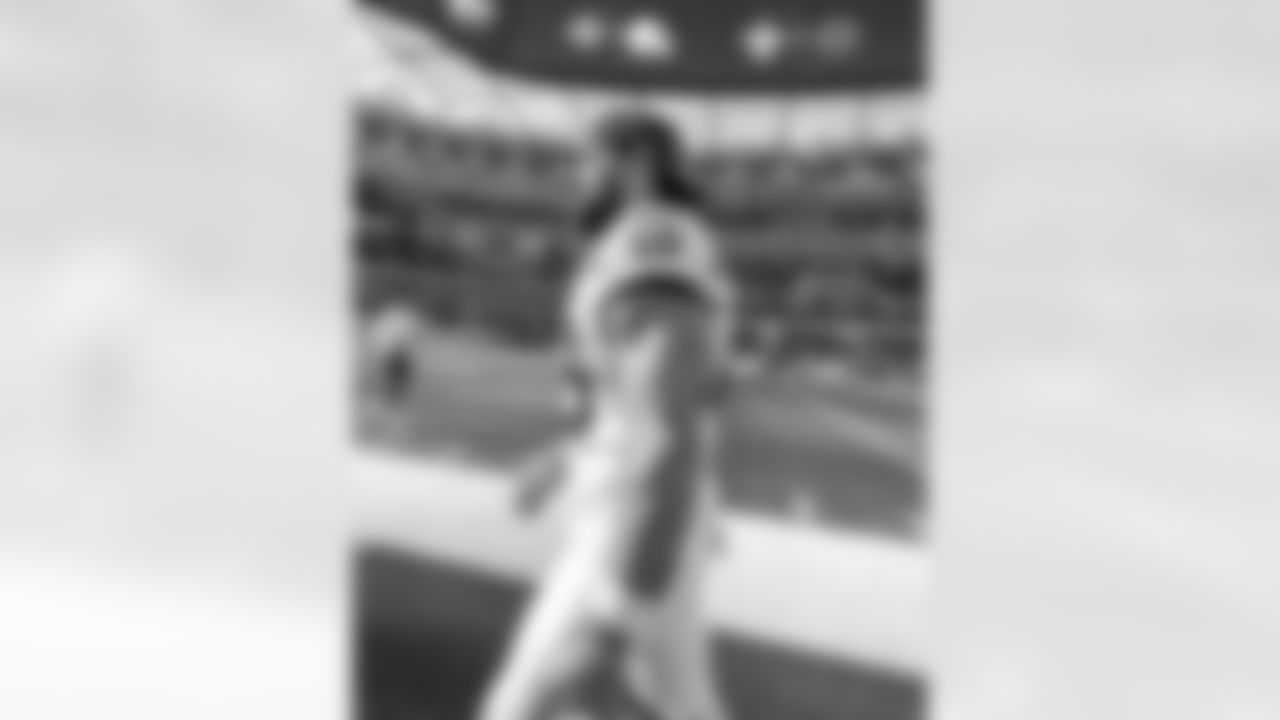 2025_1019_LAC_Pregame_0003