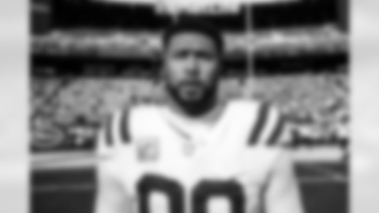 DT DeForest Buckner #99