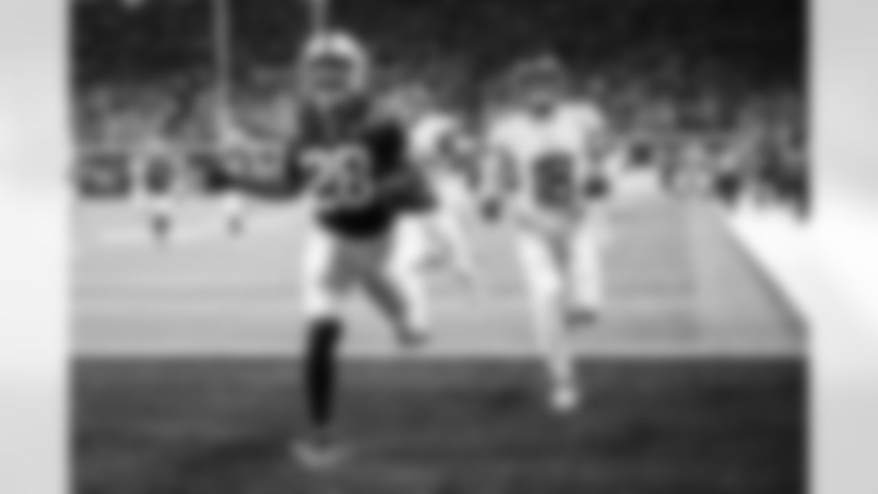 RB Jonathan Taylor #28