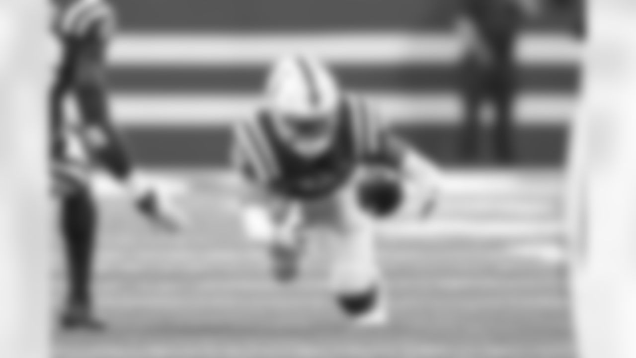 32 S Julian Blackmon