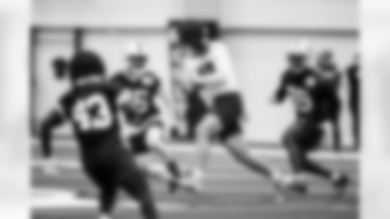 S Rodney Thomas II #25 and TE Tyler Warren #84