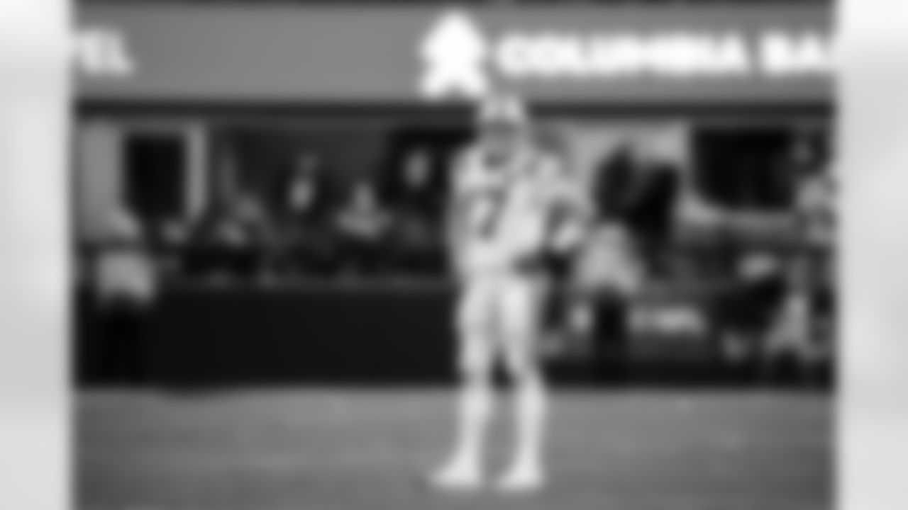 QB Phillip Rivers #17