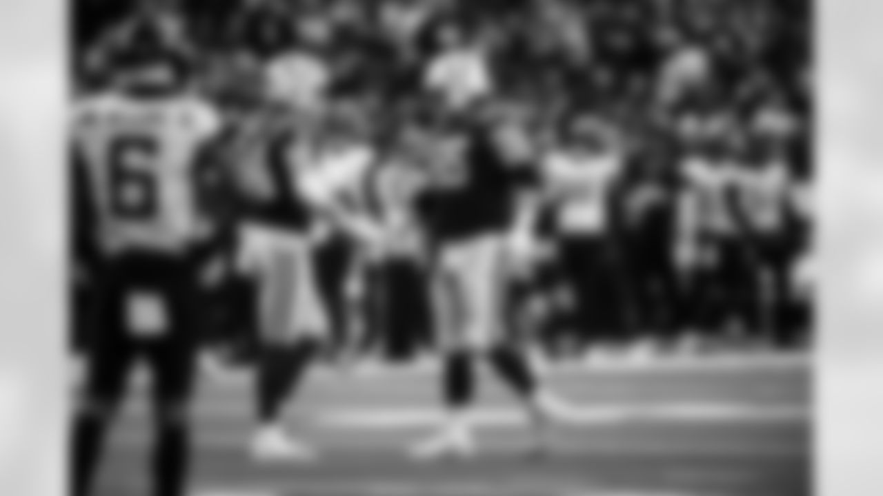 TE Tyler Warren #84 and G Quenton Nelson #56