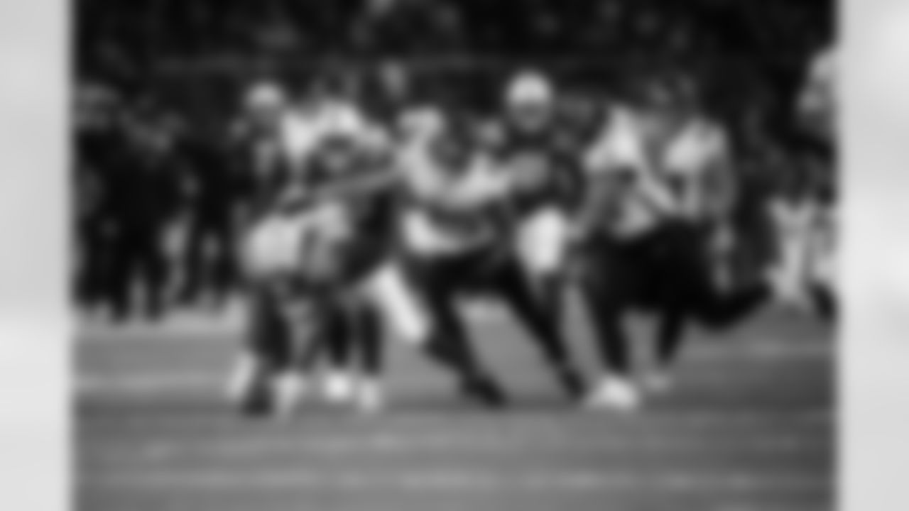 LB Germaine Pratt #53