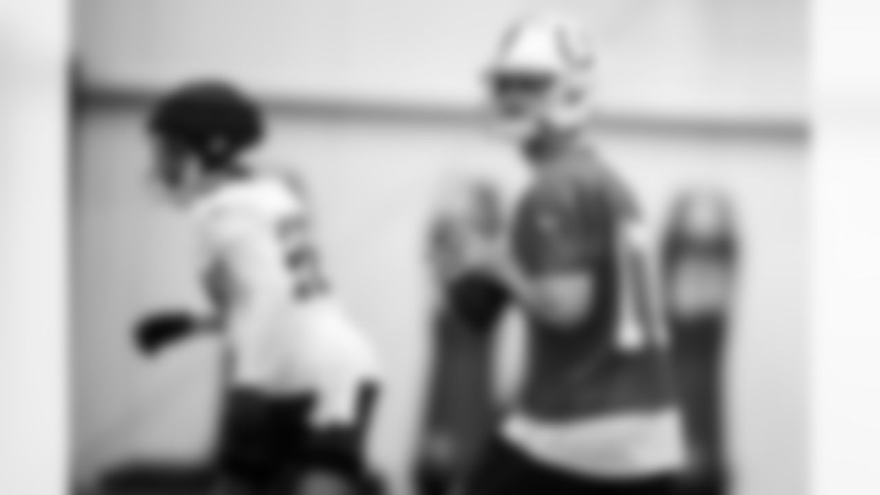 QB Daniel Jones #17