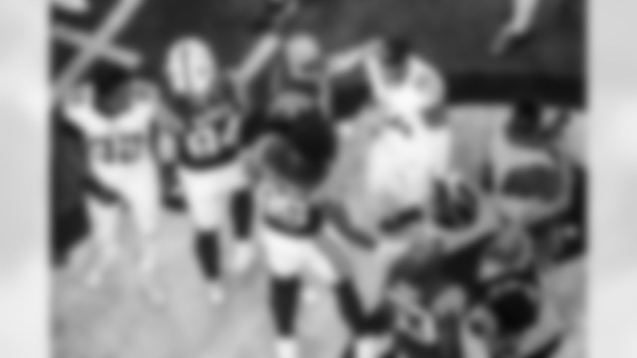 TE Tyler Warren #84, TE Drew Ogletree #85, QB Riley Leonard #15 and LB Germaine Pratt #53