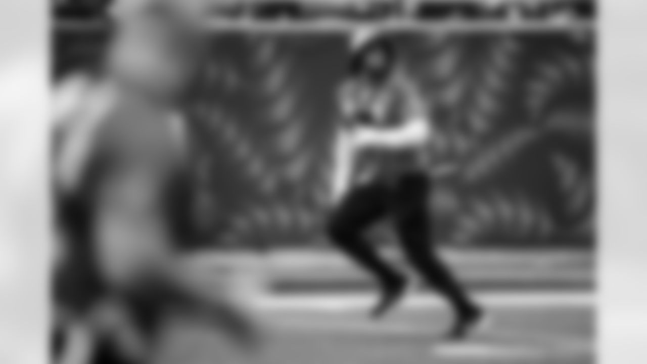 28 RB Jonathan Taylor