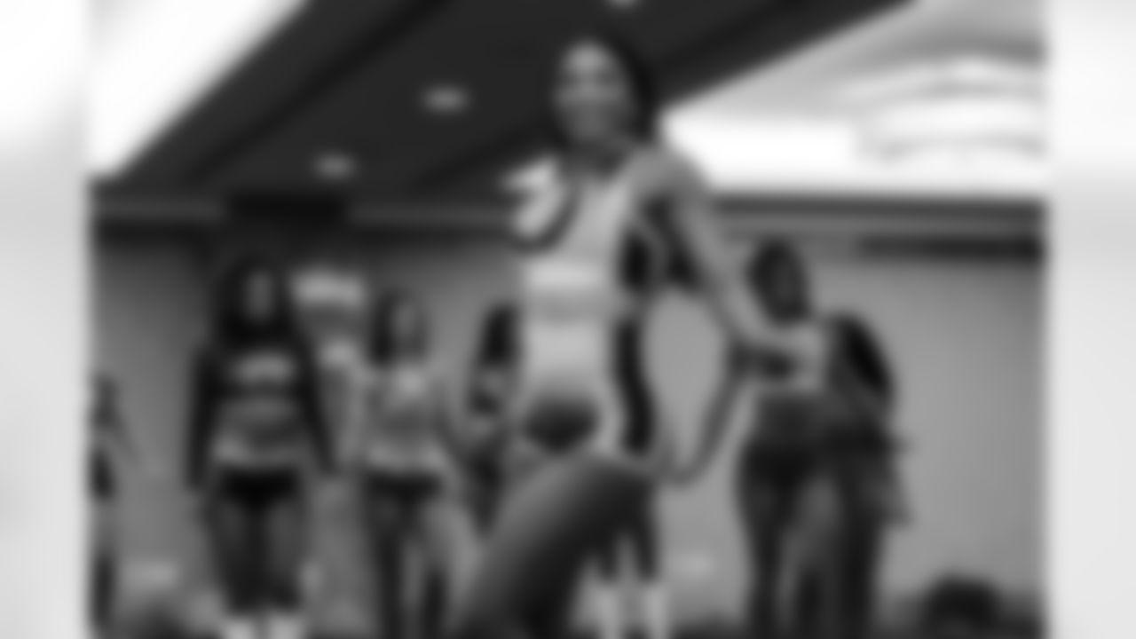 Colts Cheerleader - Cierra