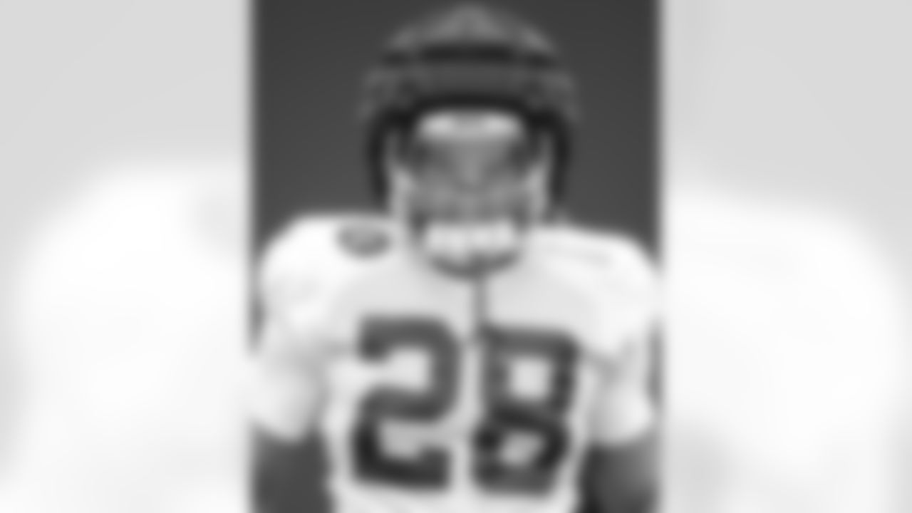 RB Jonathan Taylor #28