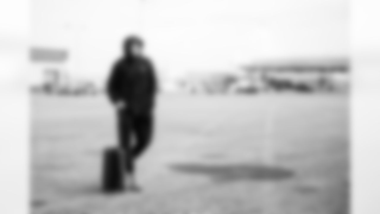 QB Riley Leonard #15