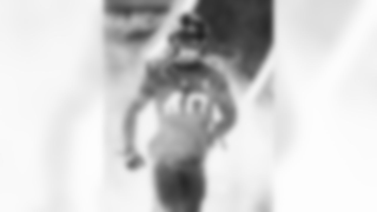 CB Jaylon Jones #40