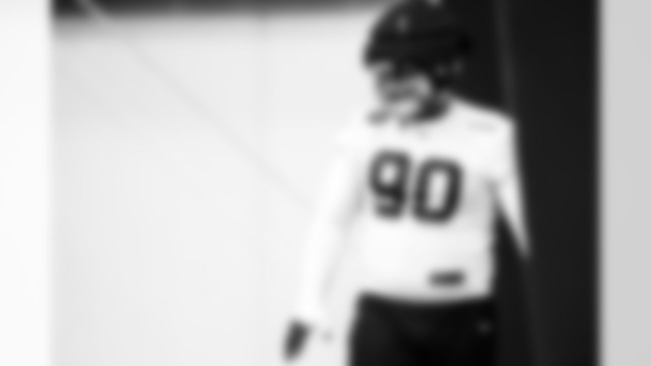 DT Grover Stewart #90