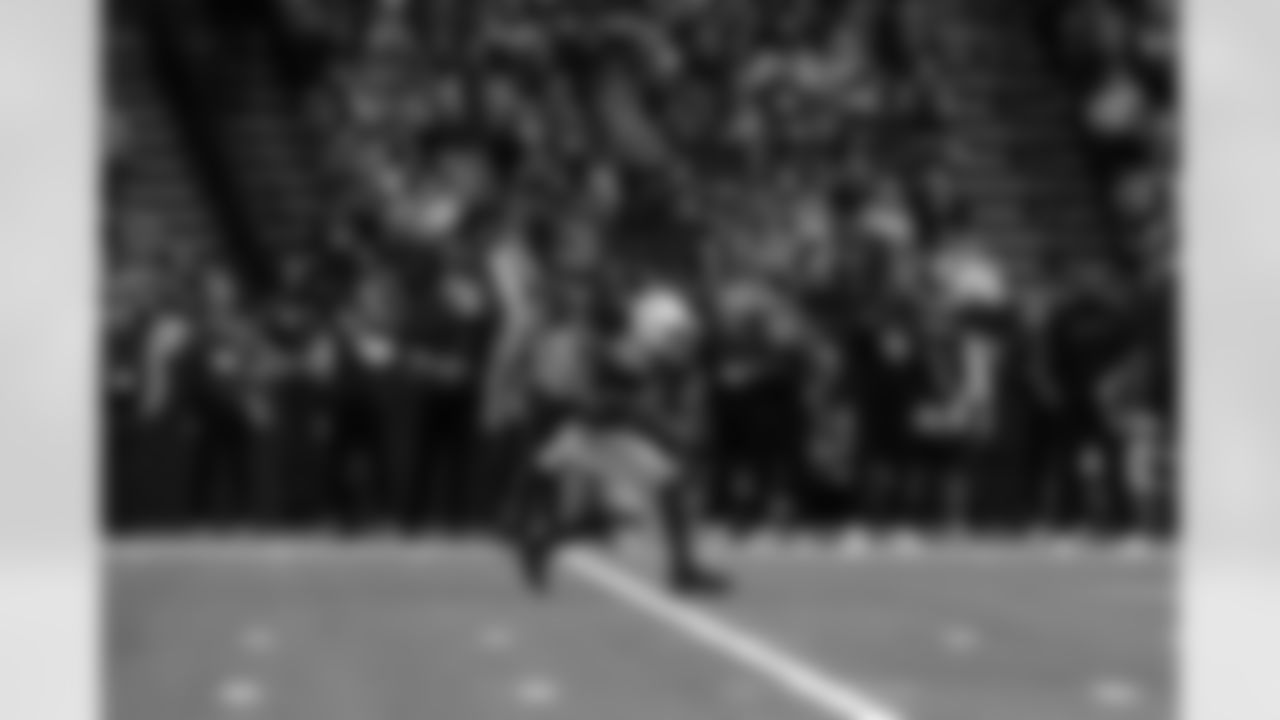 RB Jonathan Taylor #28