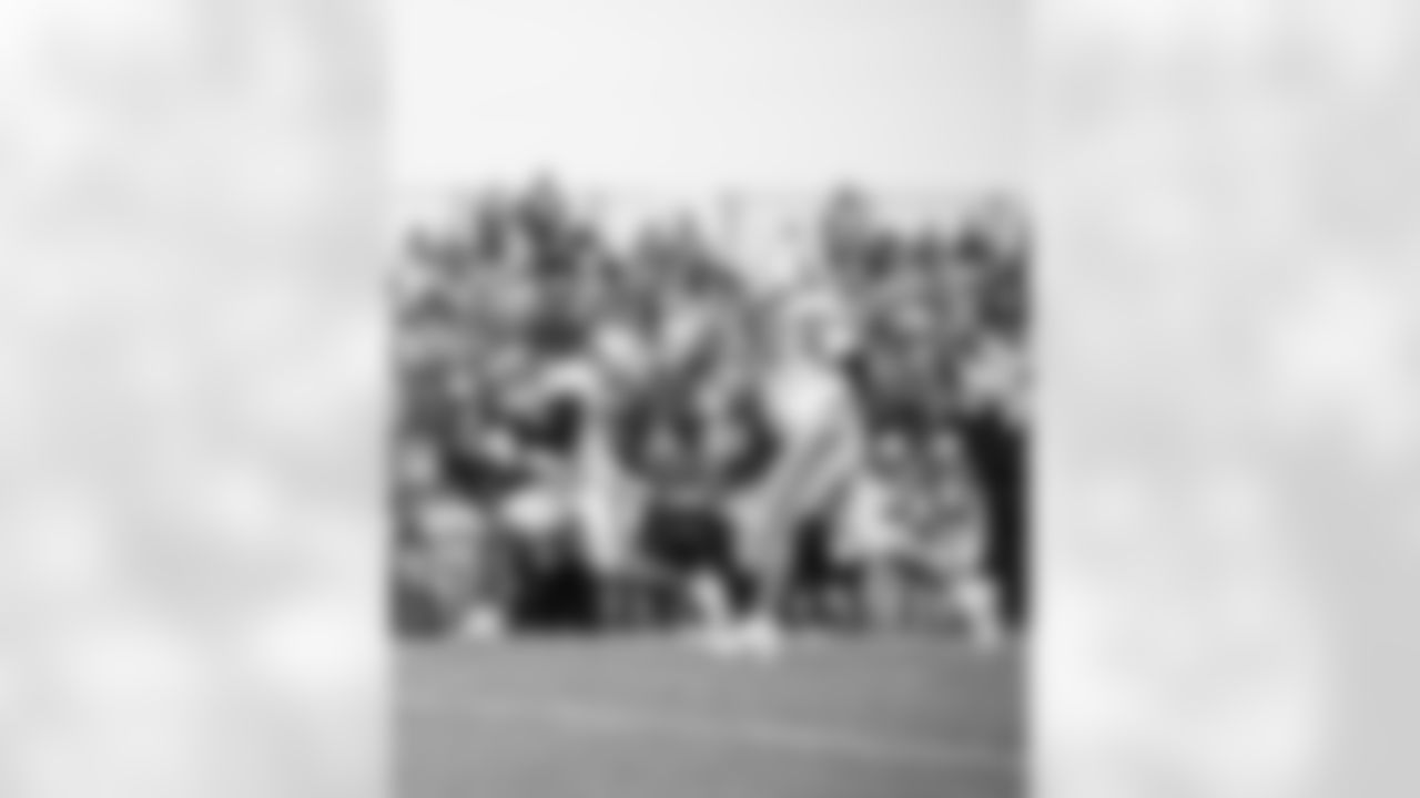 RB Jonathan Taylor #28