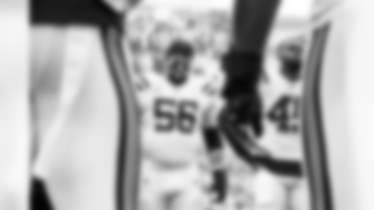G Quenton Nelson #56 and LB E.J. Speed #45