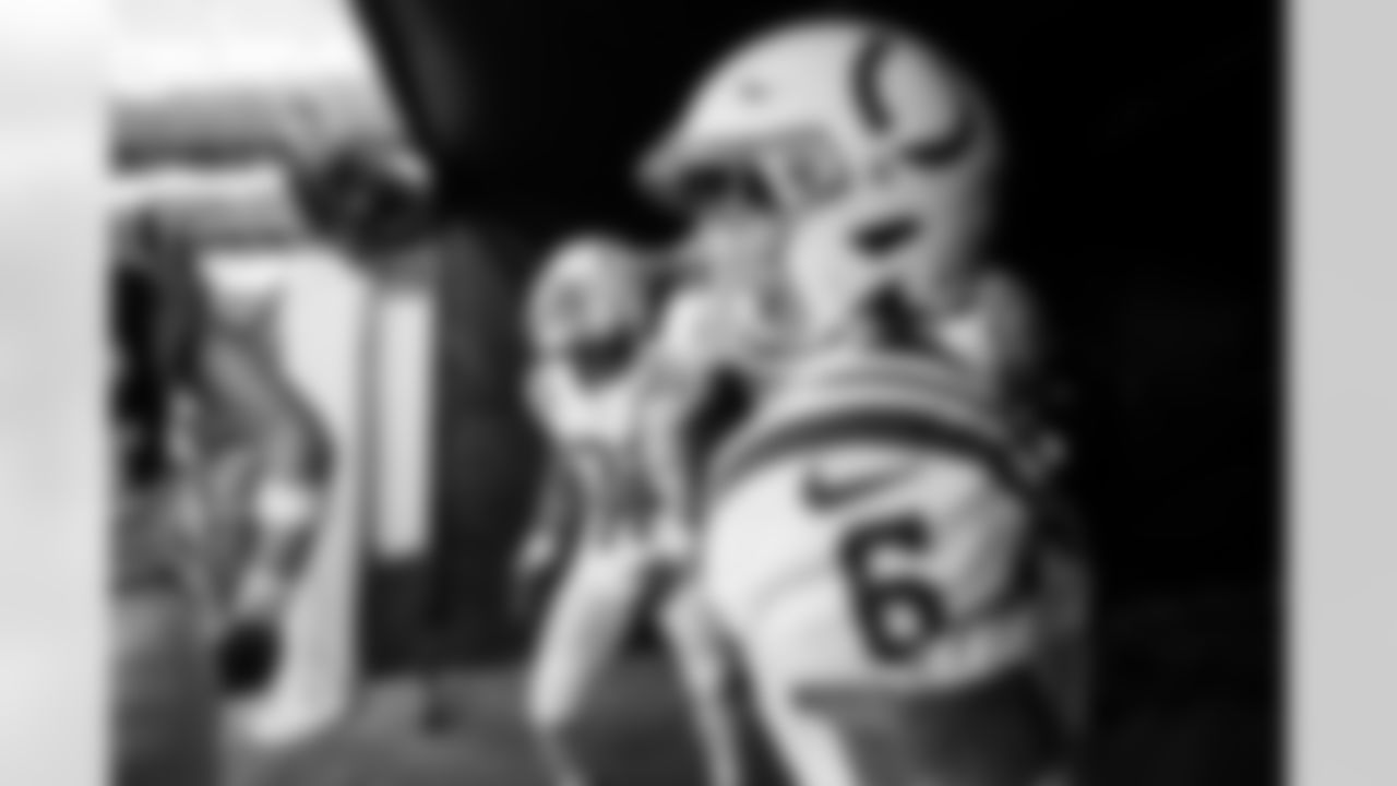 WR Anthony Gould #6