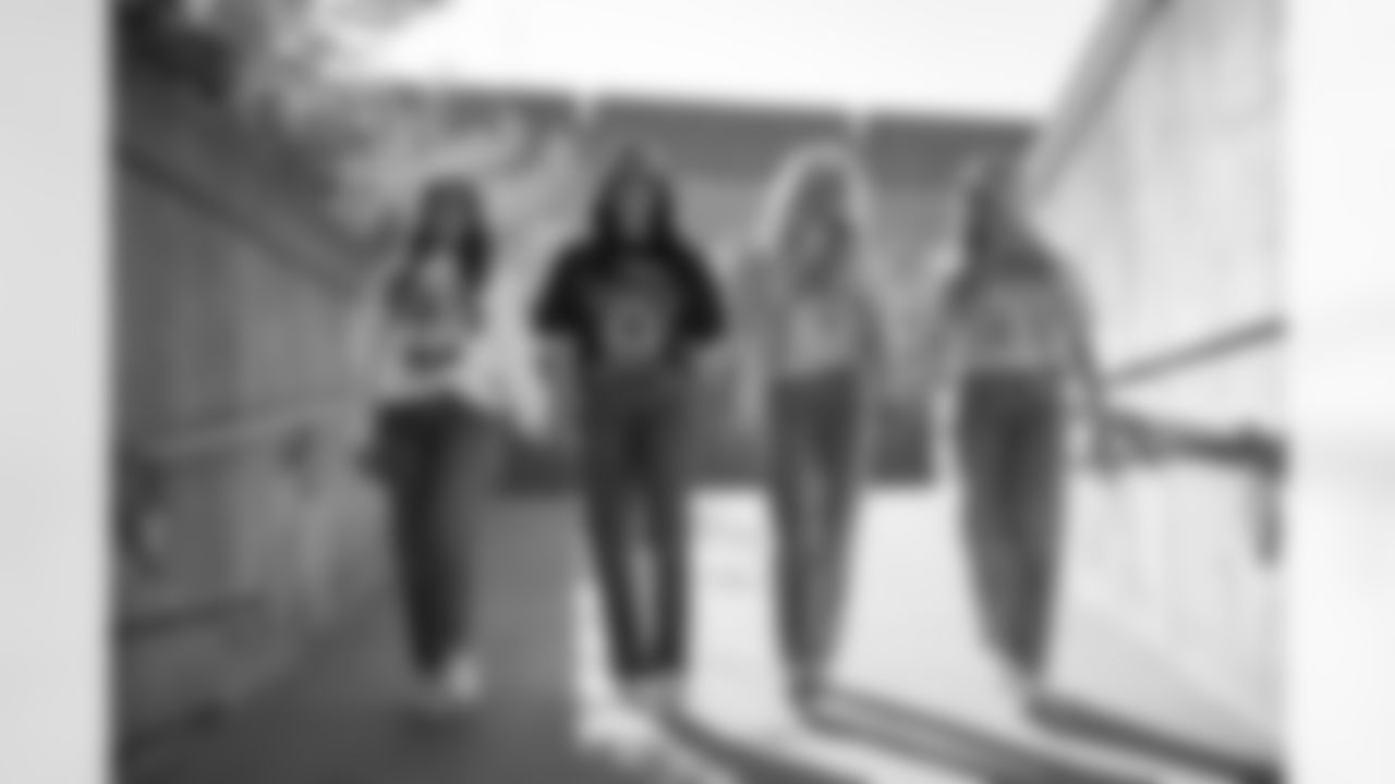 Laura P., Victoria V., Kinsley B. and Paighton D.